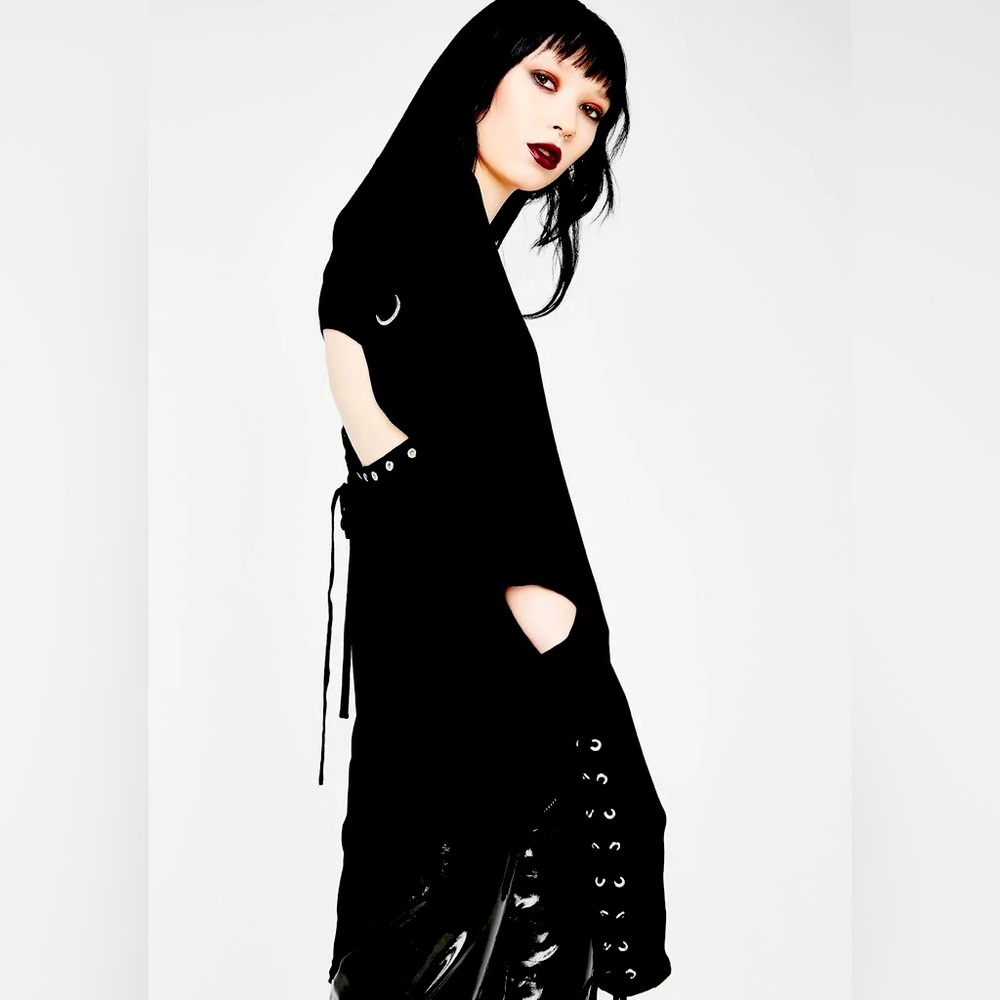 KILLSTAR BLAZING BETTY HOOD TOP